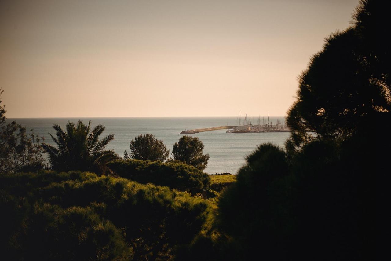 Готель A House In Estoril - Adults Only Екстер'єр фото View of the port of Rafina