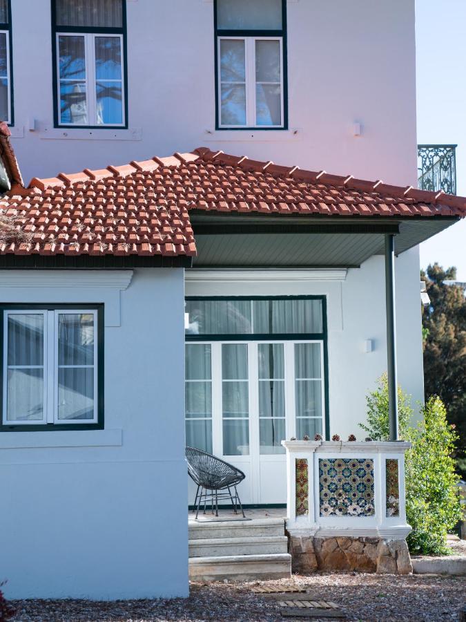 Готель A House In Estoril - Adults Only Екстер'єр фото A typical example of a Portuguese house